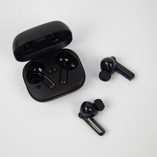 Q018 Wireless Earbuds